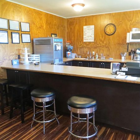 Orchard View Bed And Breakfast Moose Jaw Εξωτερικό φωτογραφία