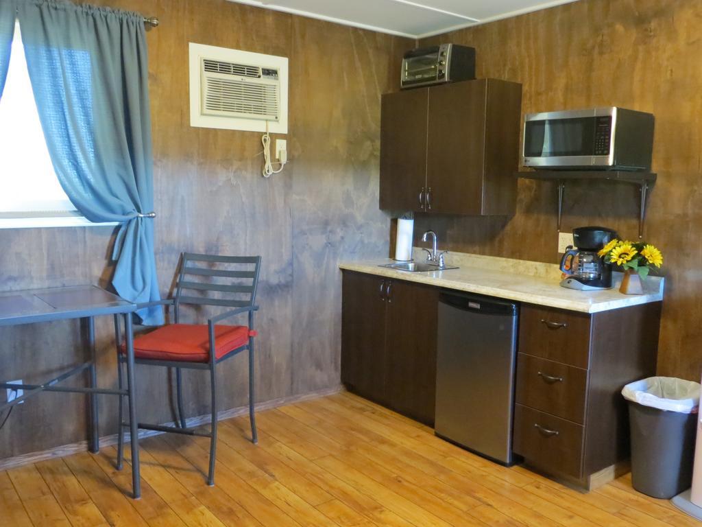 Orchard View Bed And Breakfast Moose Jaw Εξωτερικό φωτογραφία
