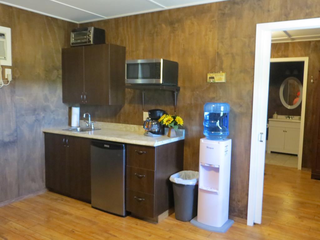 Orchard View Bed And Breakfast Moose Jaw Εξωτερικό φωτογραφία
