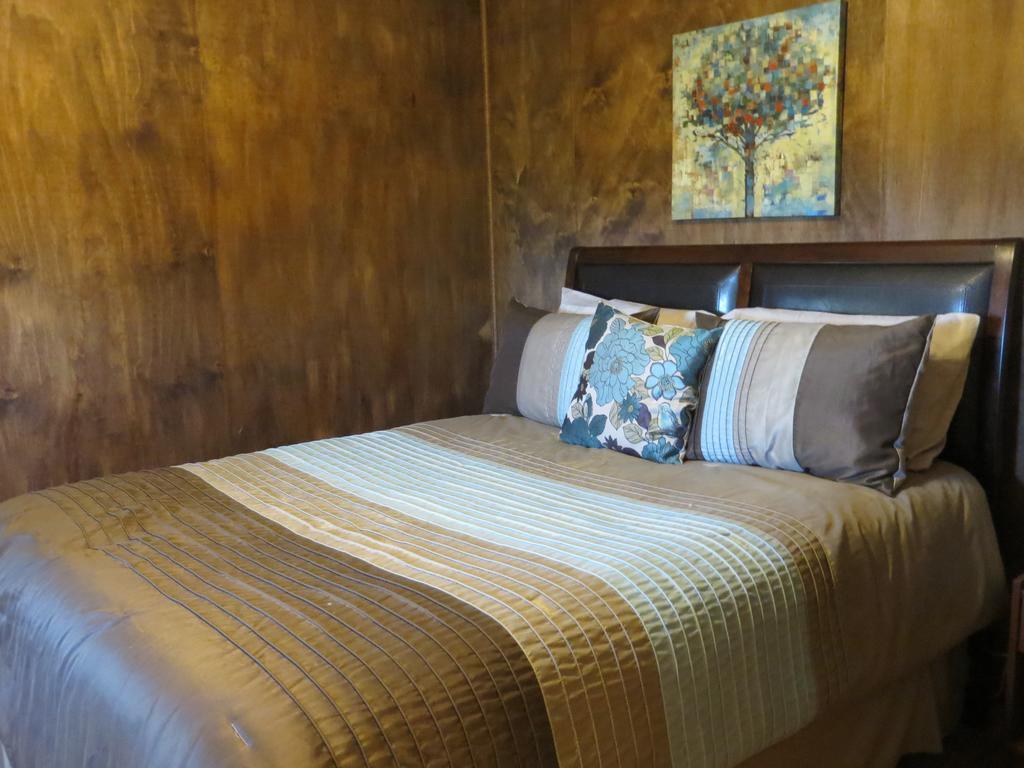 Orchard View Bed And Breakfast Moose Jaw Εξωτερικό φωτογραφία